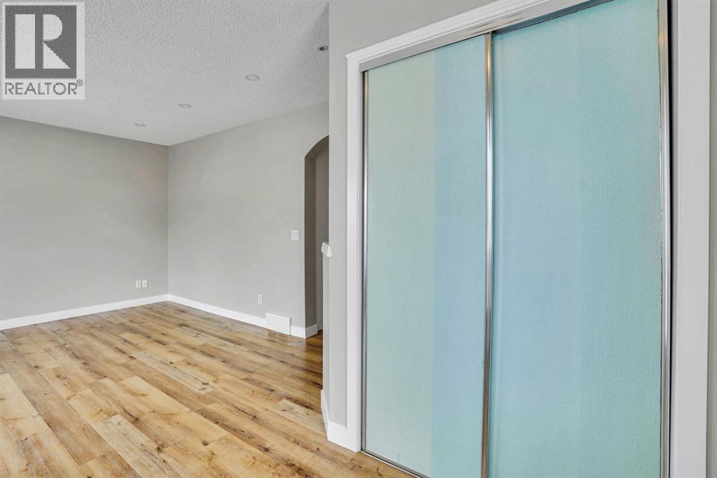 255 Citadel Acres Close Nw, Calgary, Alberta  T3G 5A7 - Photo 5 - A2301801