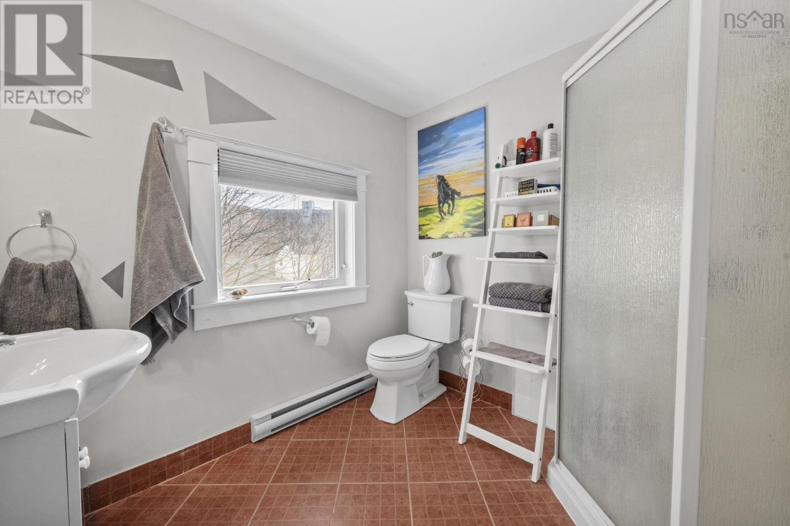 949 Mclean Street, Halifax, Nova Scotia  B3H 2V2 - Photo 32 - 202607656