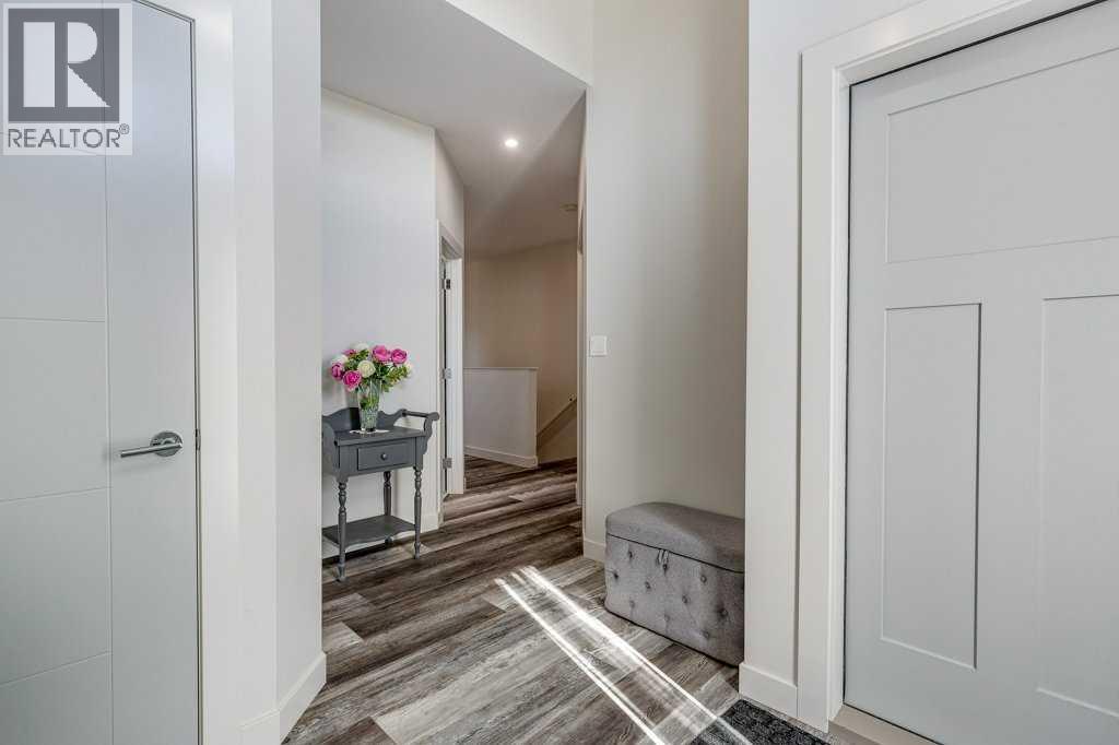 36 Thorkman Avenue, Red Deer, Alberta  T4P 0Y8 - Photo 2 - A2286871