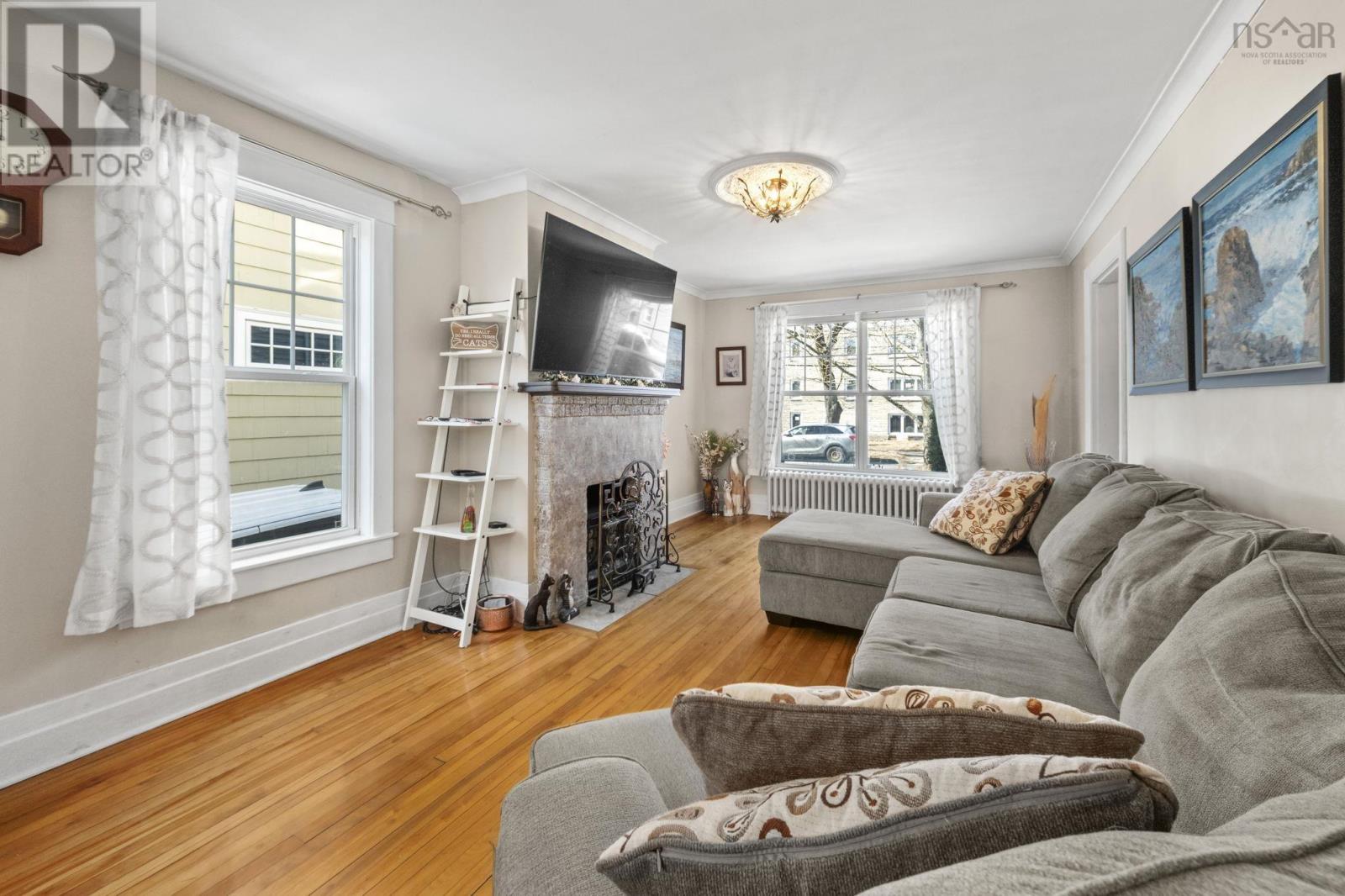 949 Mclean Street, Halifax, Nova Scotia  B3H 2V2 - Photo 8 - 202607656