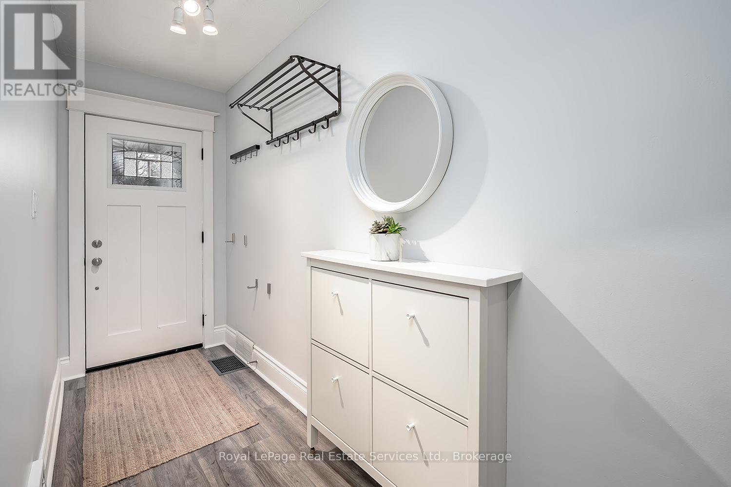 35 Park Row N, Hamilton, Ontario  L8H 4E3 - Photo 2 - X13008046