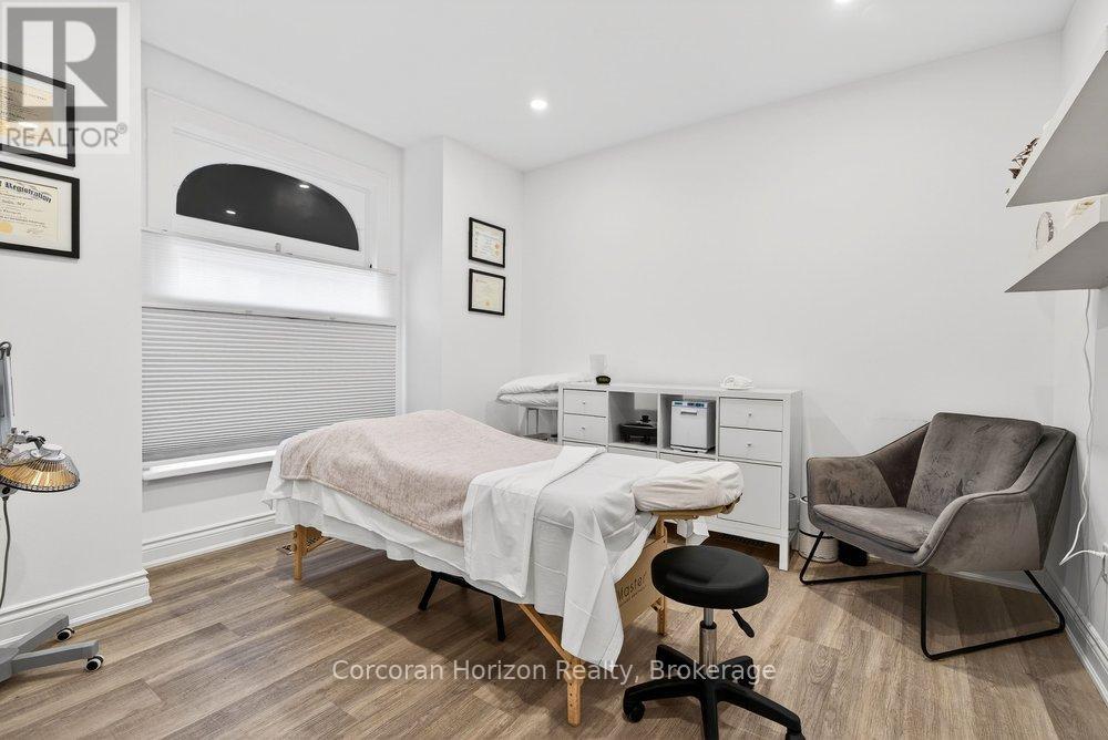 Main - 132 Young Street, Hamilton, Ontario  L8N 1V6 - Photo 15 - X13008168