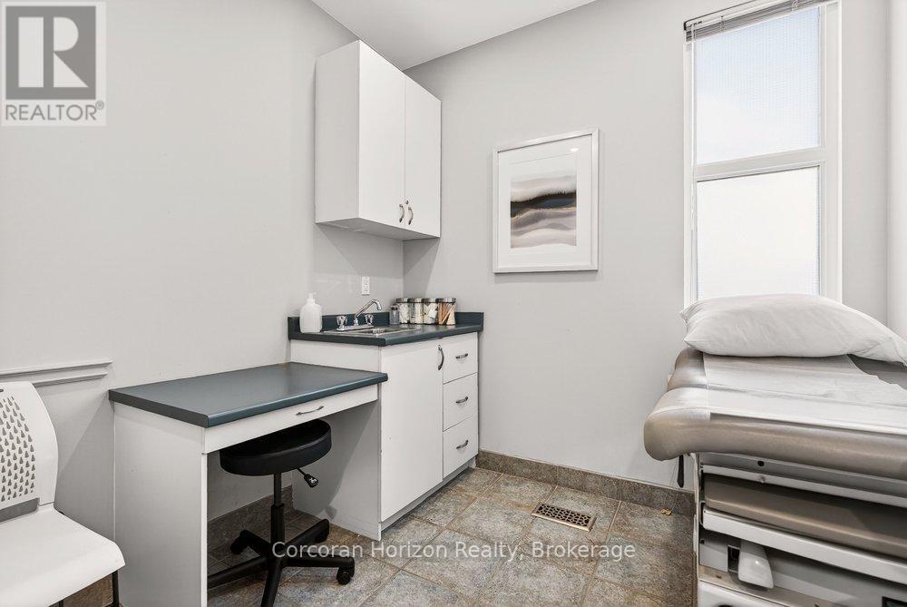 Main - 132 Young Street, Hamilton, Ontario  L8N 1V6 - Photo 24 - X13008168