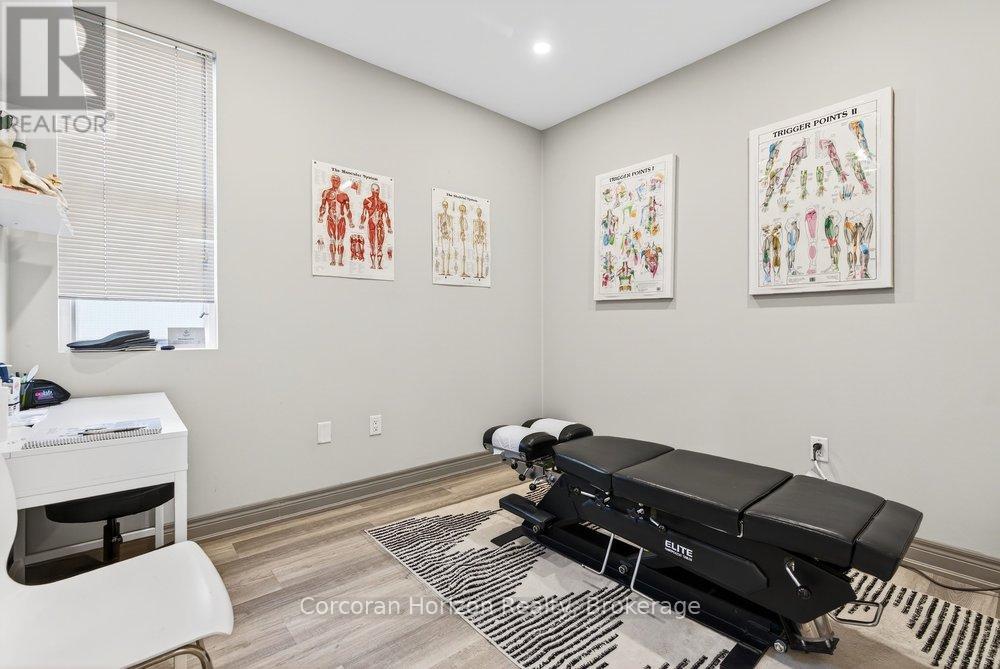 Main - 132 Young Street, Hamilton, Ontario  L8N 1V6 - Photo 25 - X13008168