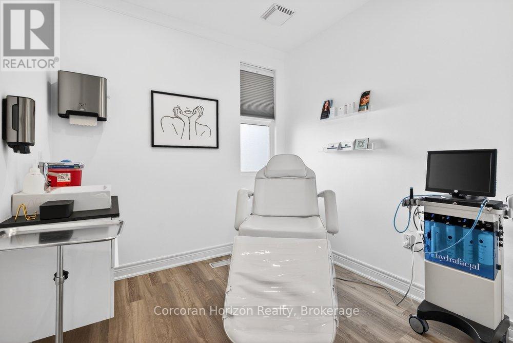 Main - 132 Young Street, Hamilton, Ontario  L8N 1V6 - Photo 28 - X13008168