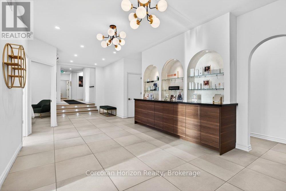 Main - 132 Young Street, Hamilton, Ontario  L8N 1V6 - Photo 6 - X13008168