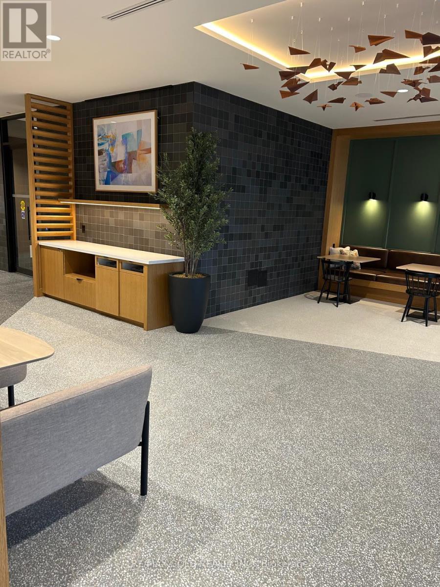 614 - 2495 EGLINTON AVENUE W, Mississauga, Ontario