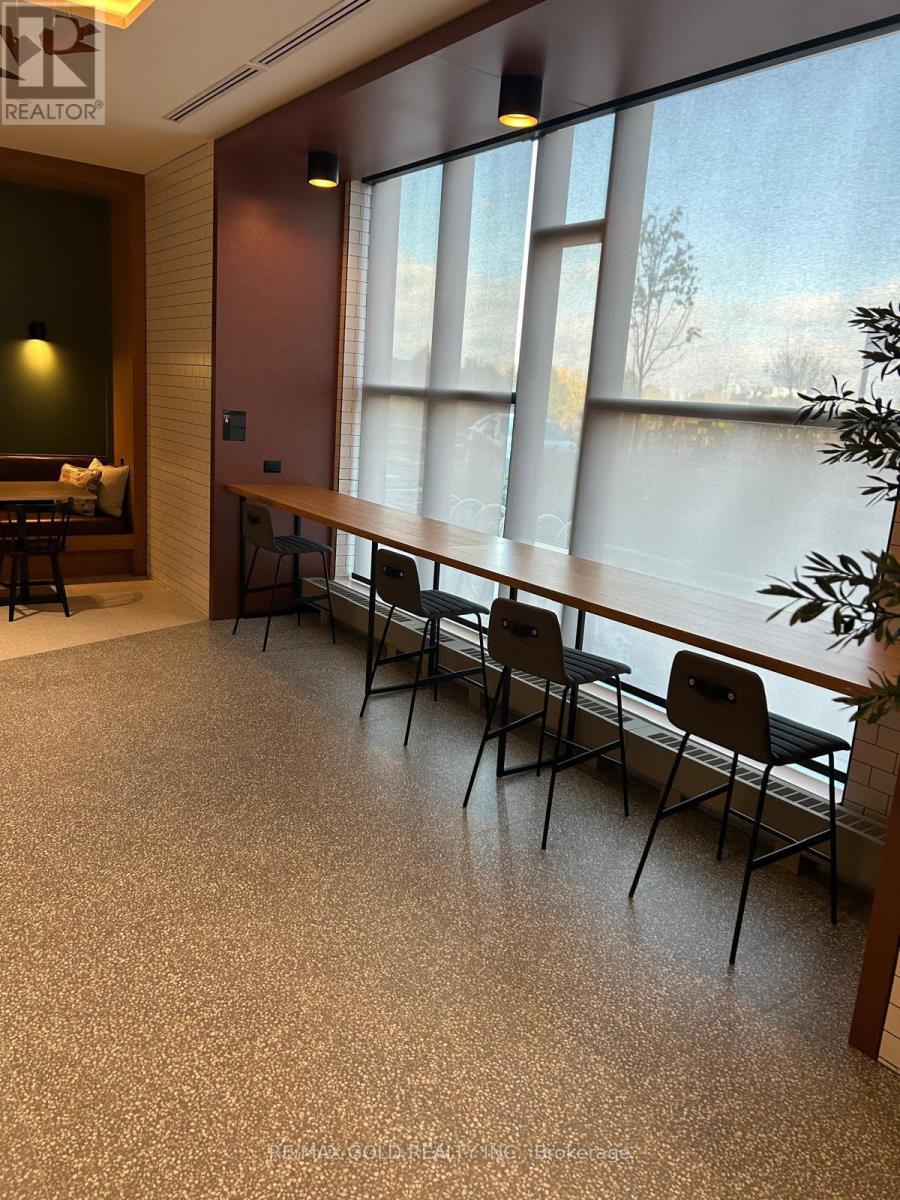 614 - 2495 Eglinton Avenue W, Mississauga, Ontario  L5M 2T2 - Photo 2 - W12997708