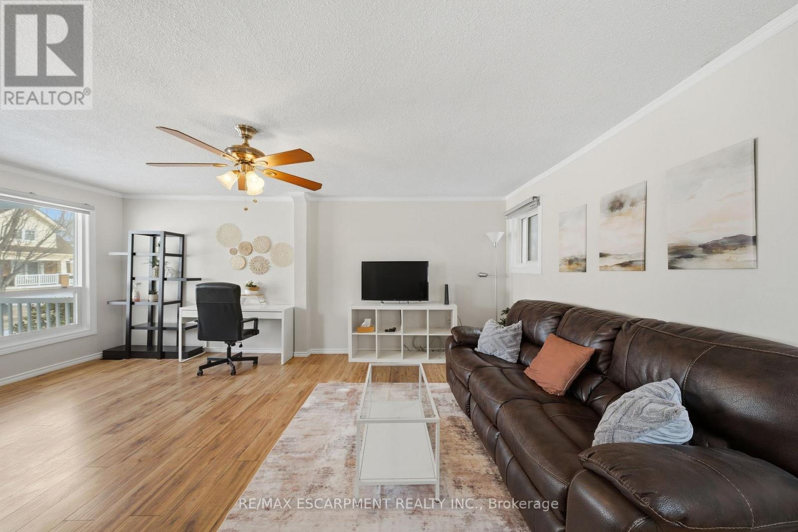 14 Newlands Avenue, Hamilton, Ontario  L8H 2T5 - Photo 9 - X12925436