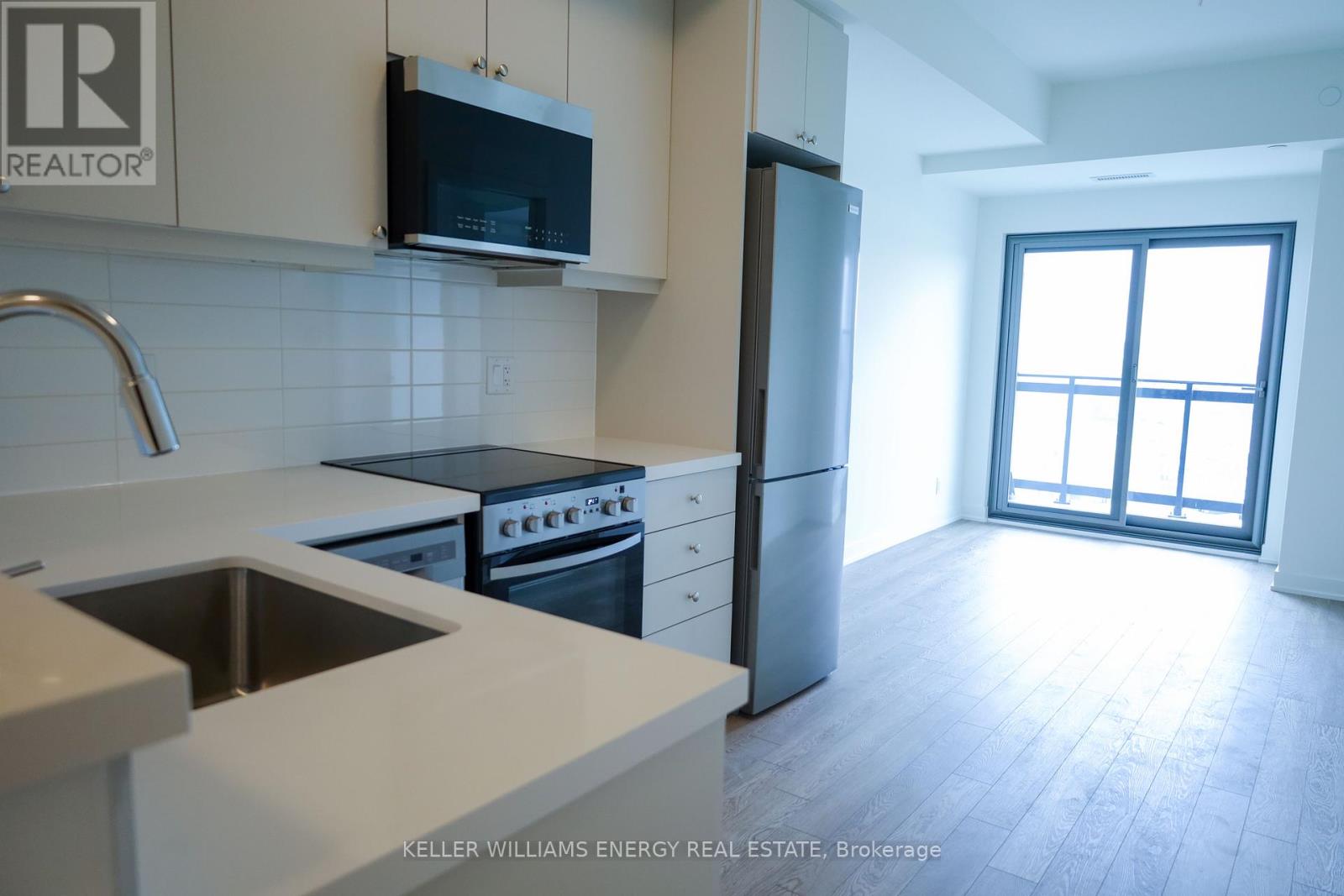 1010 - 51 Clarington Boulevard, Clarington, Ontario  L1C 7J8 - Photo 3 - E13005308