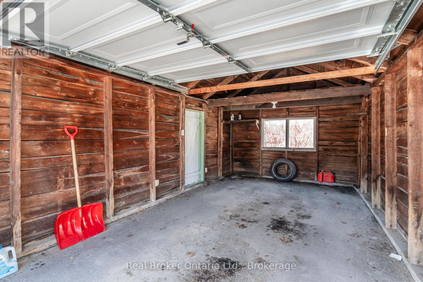 135 Poyntz Street, Penetanguishene, Ontario  L9M 1P5 - Photo 22 - S12978410