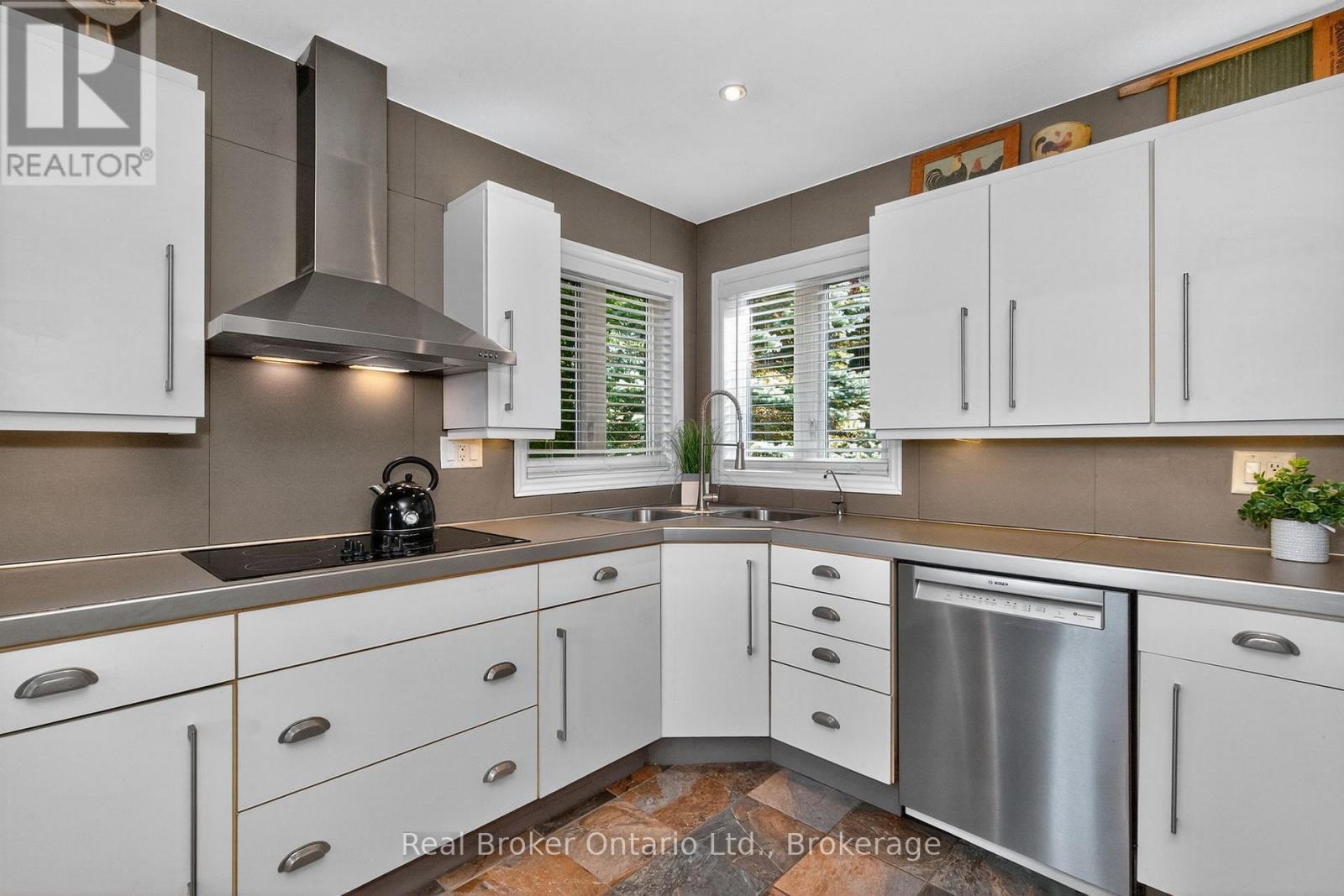 407047 Grey 4 Road, Grey Highlands, Ontario  N0C 1E0 - Photo 16 - X12766810