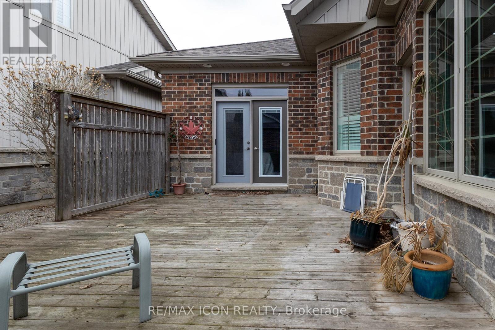 6756 St Andrews Circle, Plympton-Wyoming, Ontario  N0N 1E0 - Photo 35 - X12883996