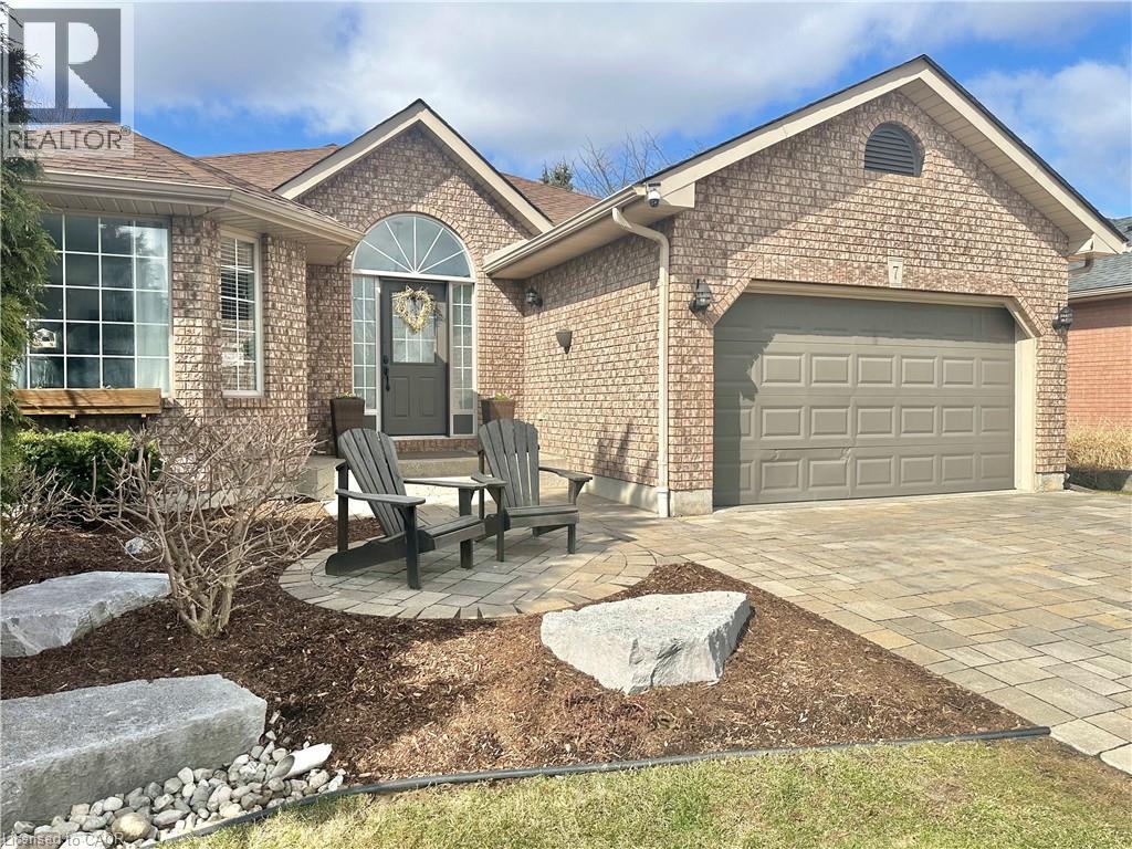 7 Spruce Grove Court, Port Dover, Ontario  N0A 1N6 - Photo 2 - 40821532