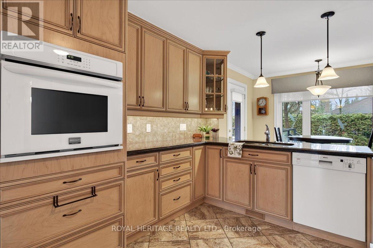 71 Navigators Trail, Kawartha Lakes, Ontario  K0M 1A0 - Photo 13 - X13008164