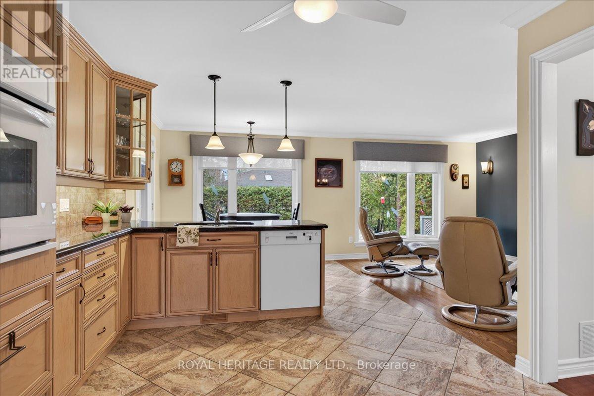 71 Navigators Trail, Kawartha Lakes, Ontario  K0M 1A0 - Photo 14 - X13008164