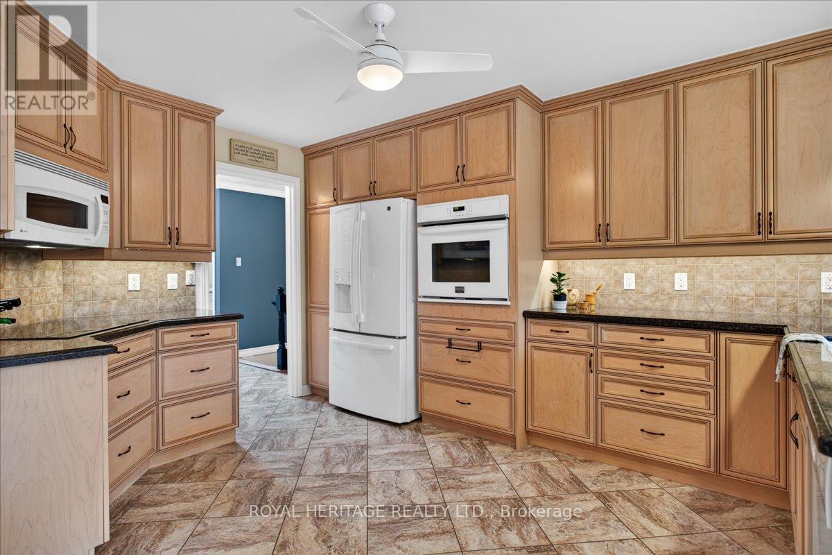 71 Navigators Trail, Kawartha Lakes, Ontario  K0M 1A0 - Photo 15 - X13008164