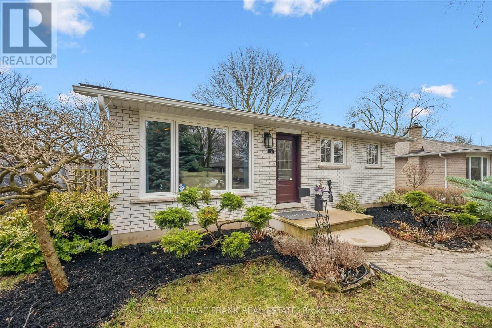 11 Argyle Drive, Guelph, Ontario  N1G 2P1 - Photo 3 - X13008180