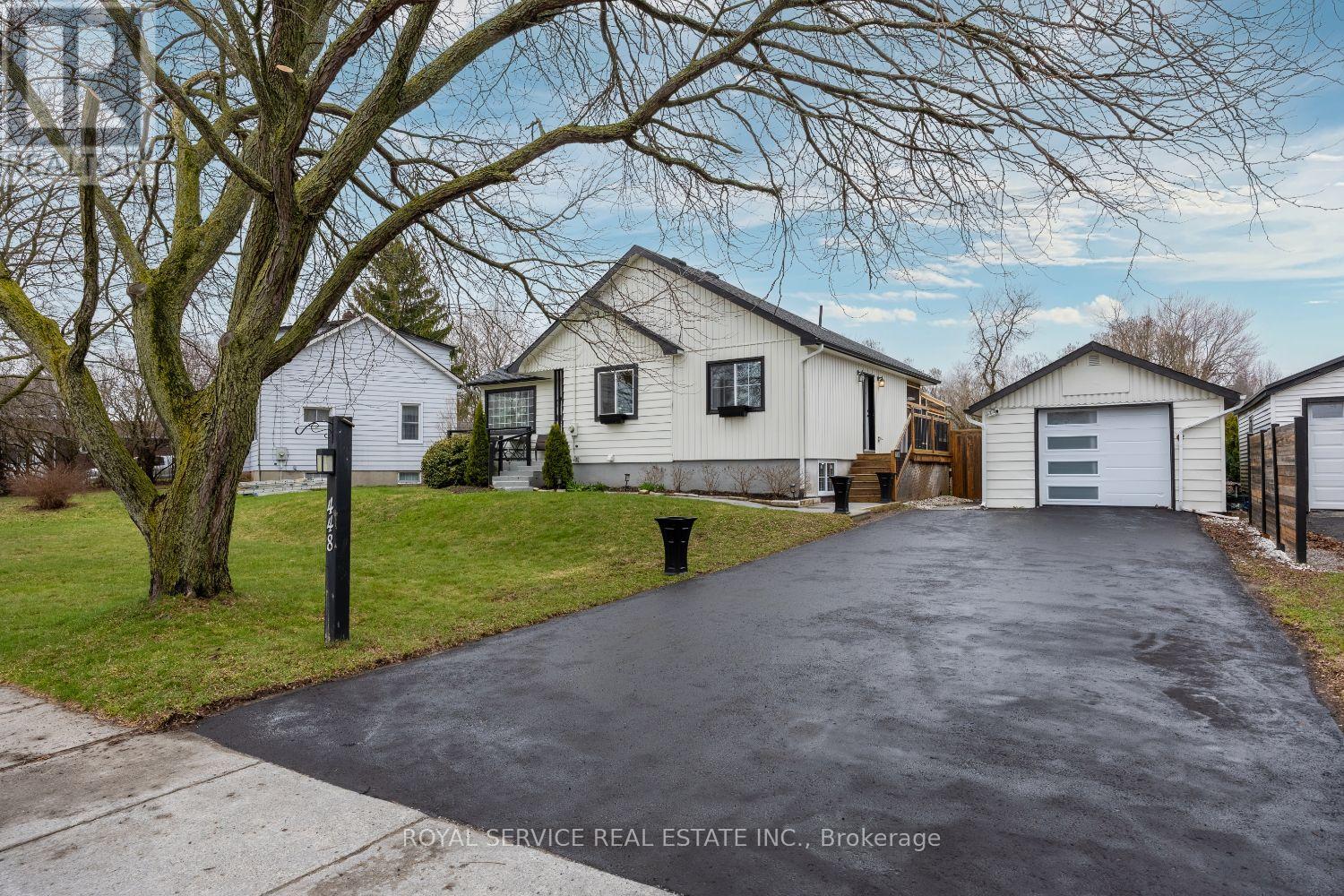 448 Boulton Street, Cobourg, Ontario  K9A 1X9 - Photo 2 - X13008258