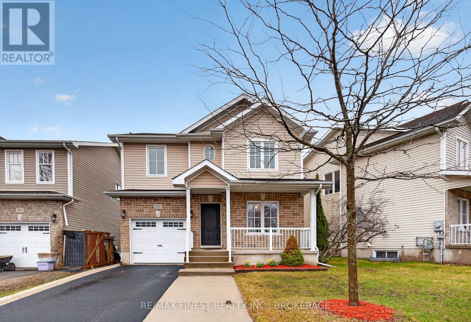 608 Walters Street, Kingston, Ontario K7K 0B6 - Photo 2 - X13008056