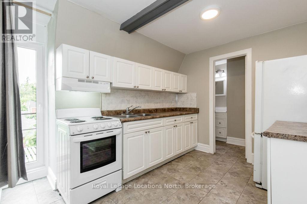 3 Peel Street, Barrie, Ontario  L4M 3K7 - Photo 31 - S13008160