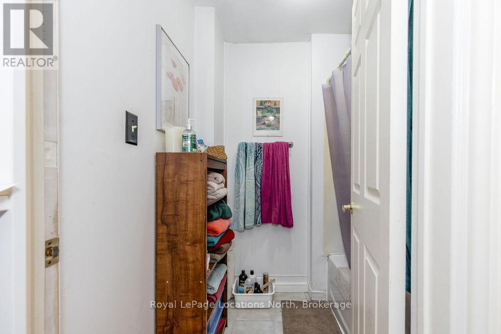 3 Peel Street, Barrie, Ontario  L4M 3K7 - Photo 9 - S13008160