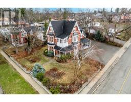 3 PEEL STREET, barrie (wellington), Ontario