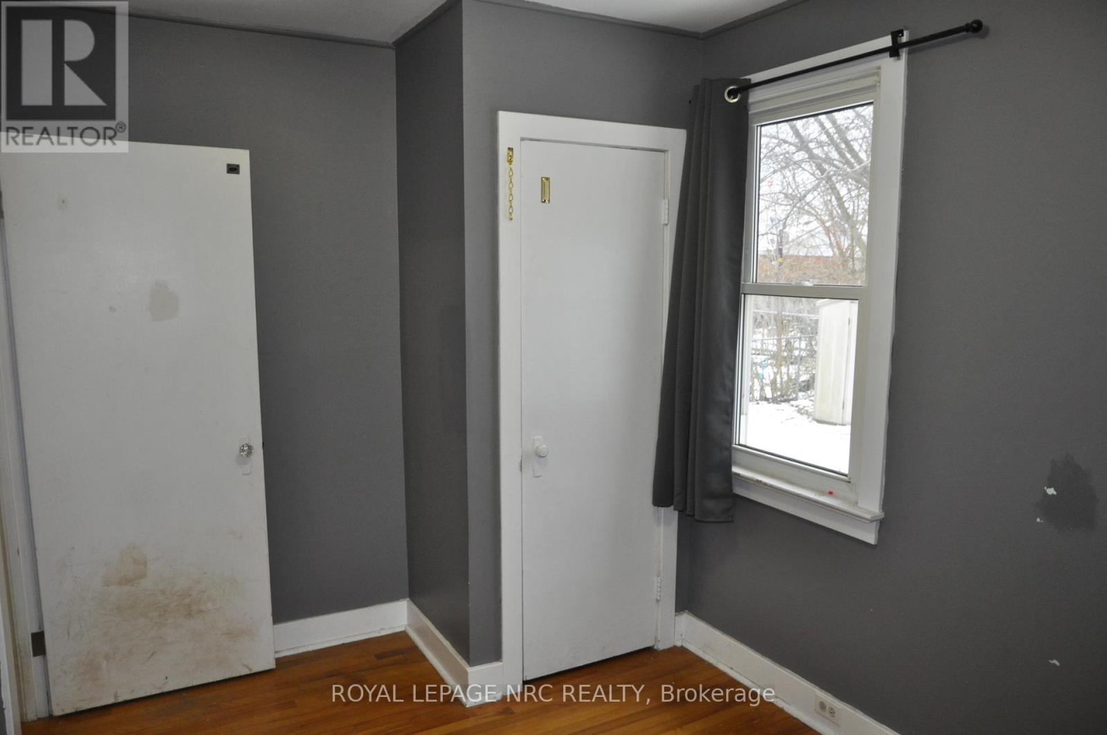 129 Gilmore Road, Fort Erie, Ontario  L2A 2L9 - Photo 12 - X12690942