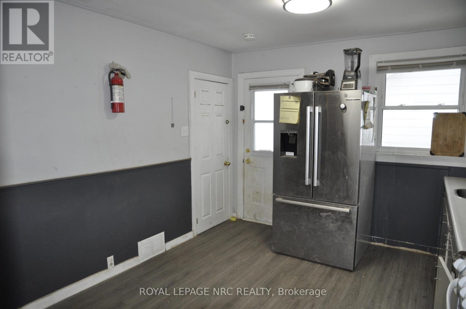 129 Gilmore Road, Fort Erie, Ontario  L2A 2L9 - Photo 7 - X12690942