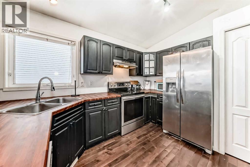 29 Duval Crescent, Red Deer, Alberta  T4R 2Y6 - Photo 4 - A2290616