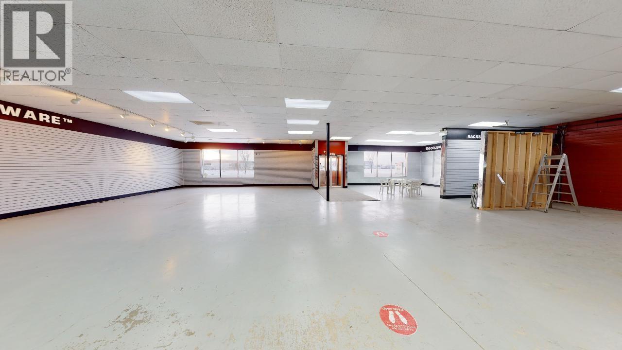 10916-10920 100 Avenue, Fort St. John, British Columbia  V1J 1Z6 - Photo 3 - C8077110