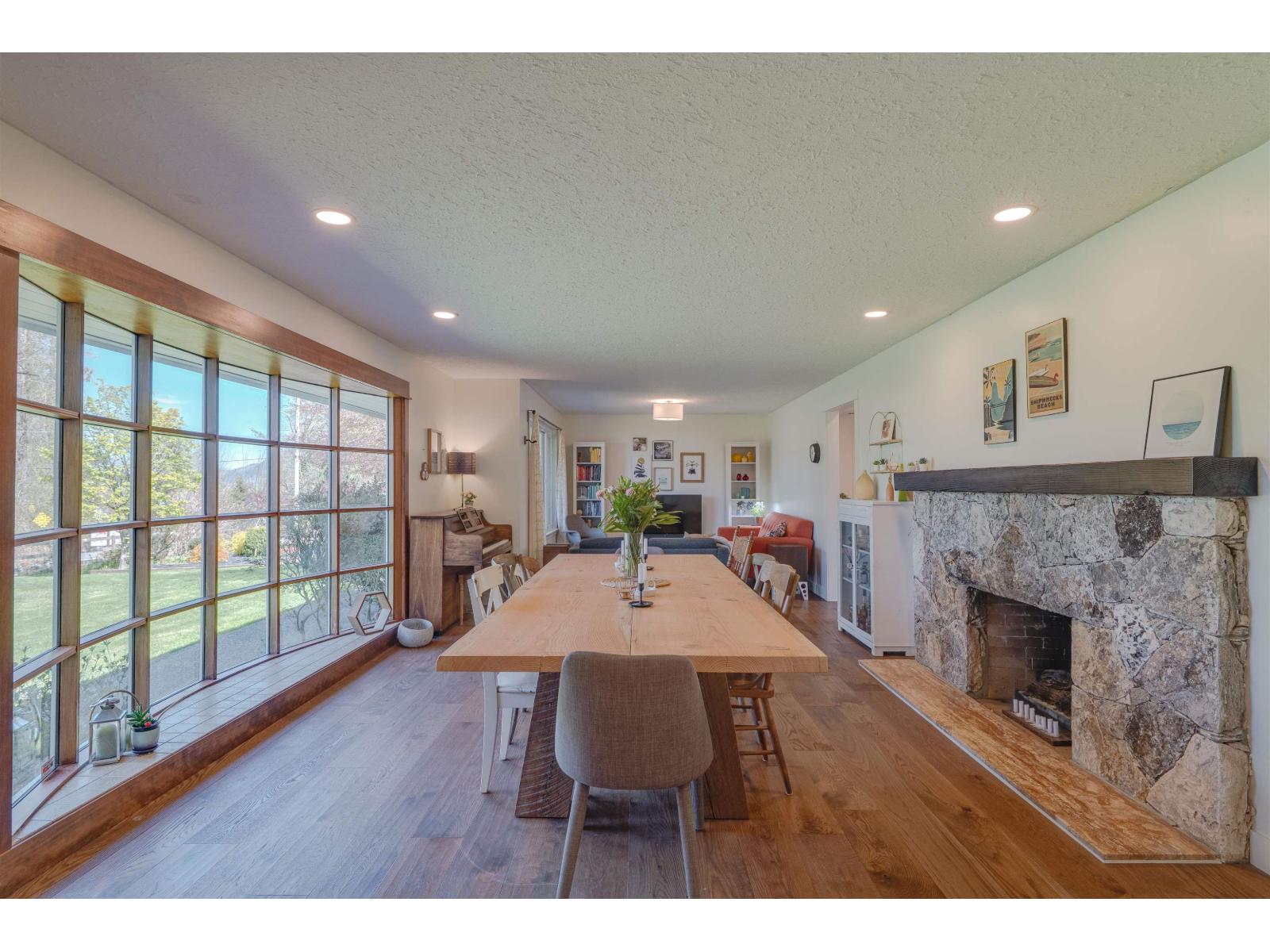 4381 Bridgeview Street, Abbotsford, British Columbia  V4X 1W8 - Photo 10 - R3111603