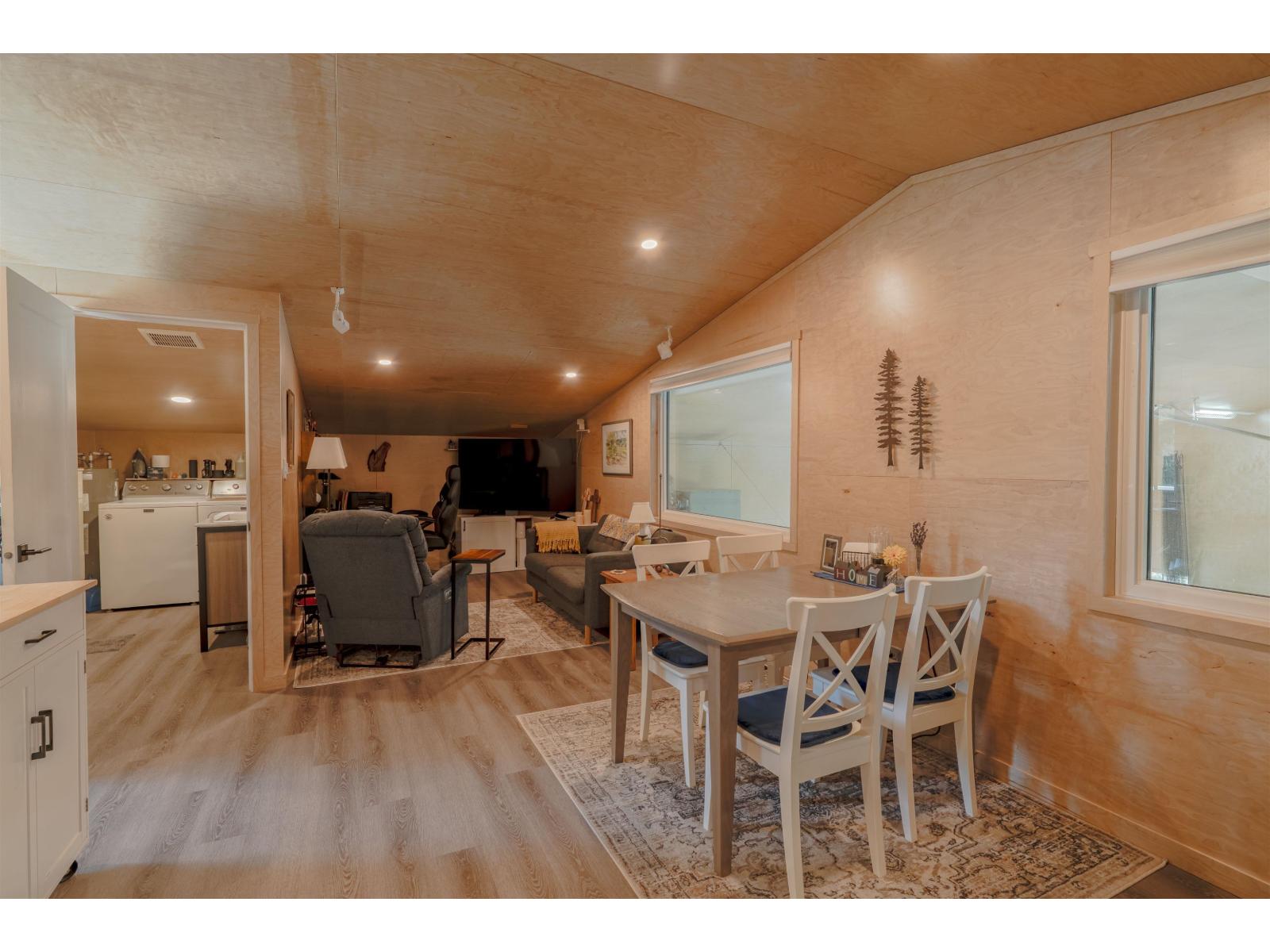 4381 Bridgeview Street, Abbotsford, British Columbia  V4X 1W8 - Photo 25 - R3111603