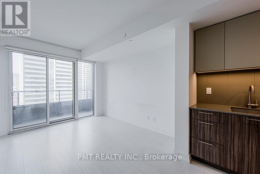 1801 - 19 Western Battery Road, Toronto, Ontario  M6K 0E3 - Photo 5 - C13008102