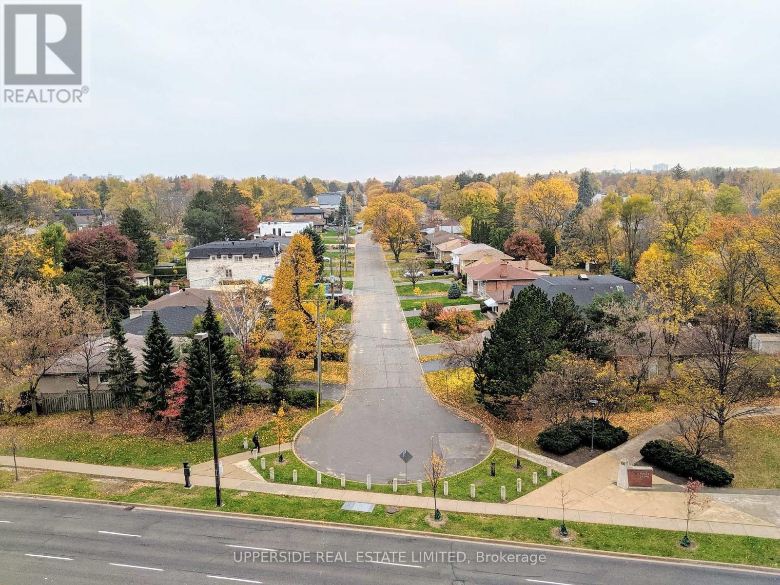 810 - 233 BEECROFT ROAD, Toronto, Ontario