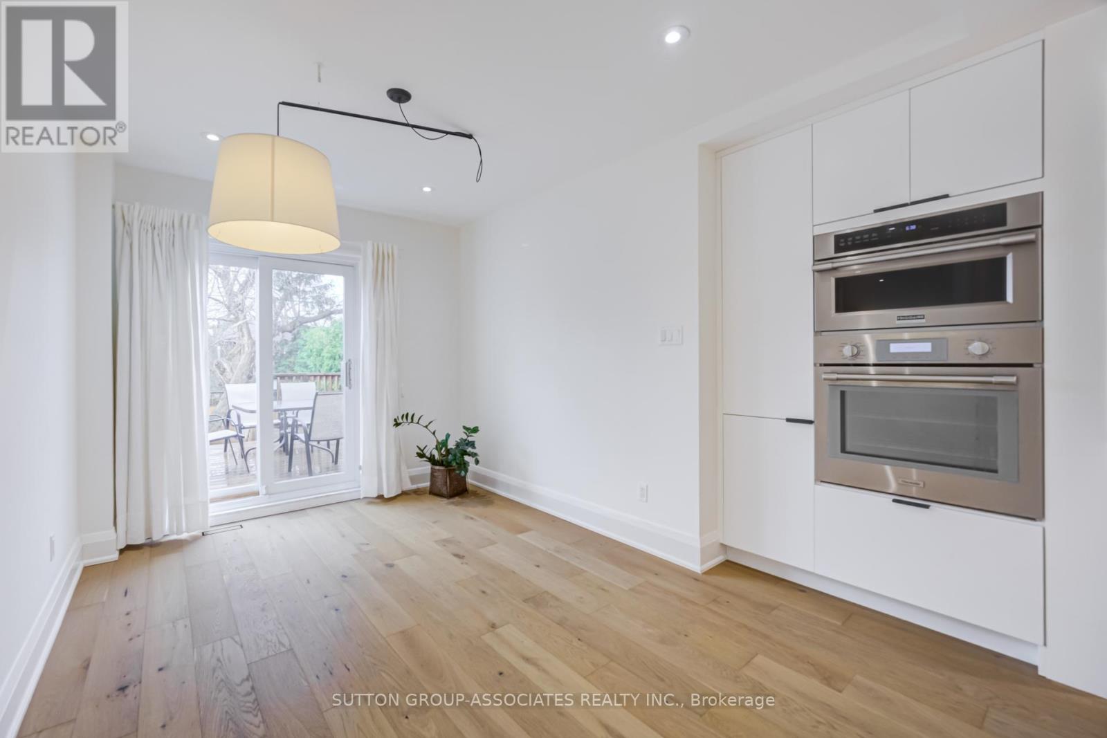 Upper - 422 Rushton Road, Toronto, Ontario  M6C 2Y3 - Photo 22 - C13008184