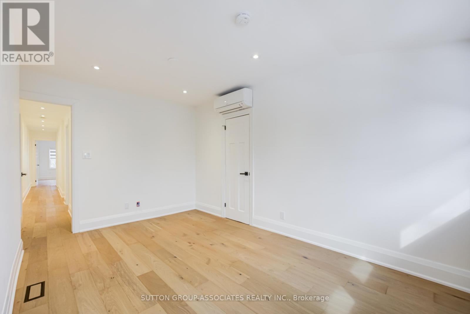 Upper - 422 Rushton Road, Toronto, Ontario  M6C 2Y3 - Photo 30 - C13008184