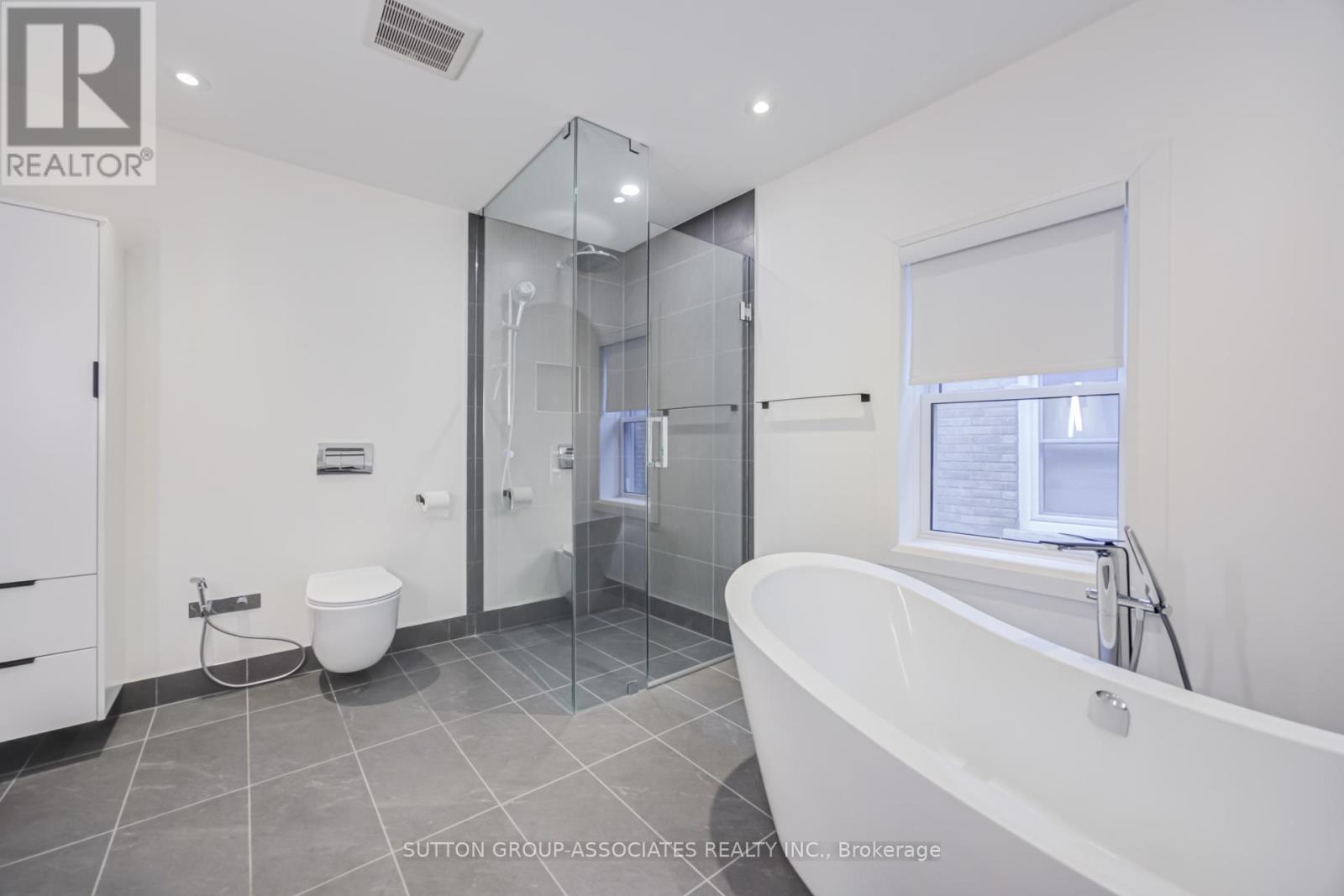 Upper - 422 Rushton Road, Toronto, Ontario  M6C 2Y3 - Photo 33 - C13008184