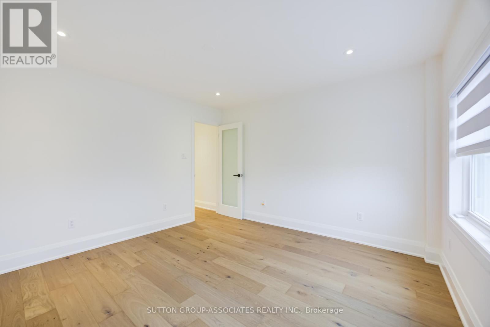 Upper - 422 Rushton Road, Toronto, Ontario  M6C 2Y3 - Photo 37 - C13008184