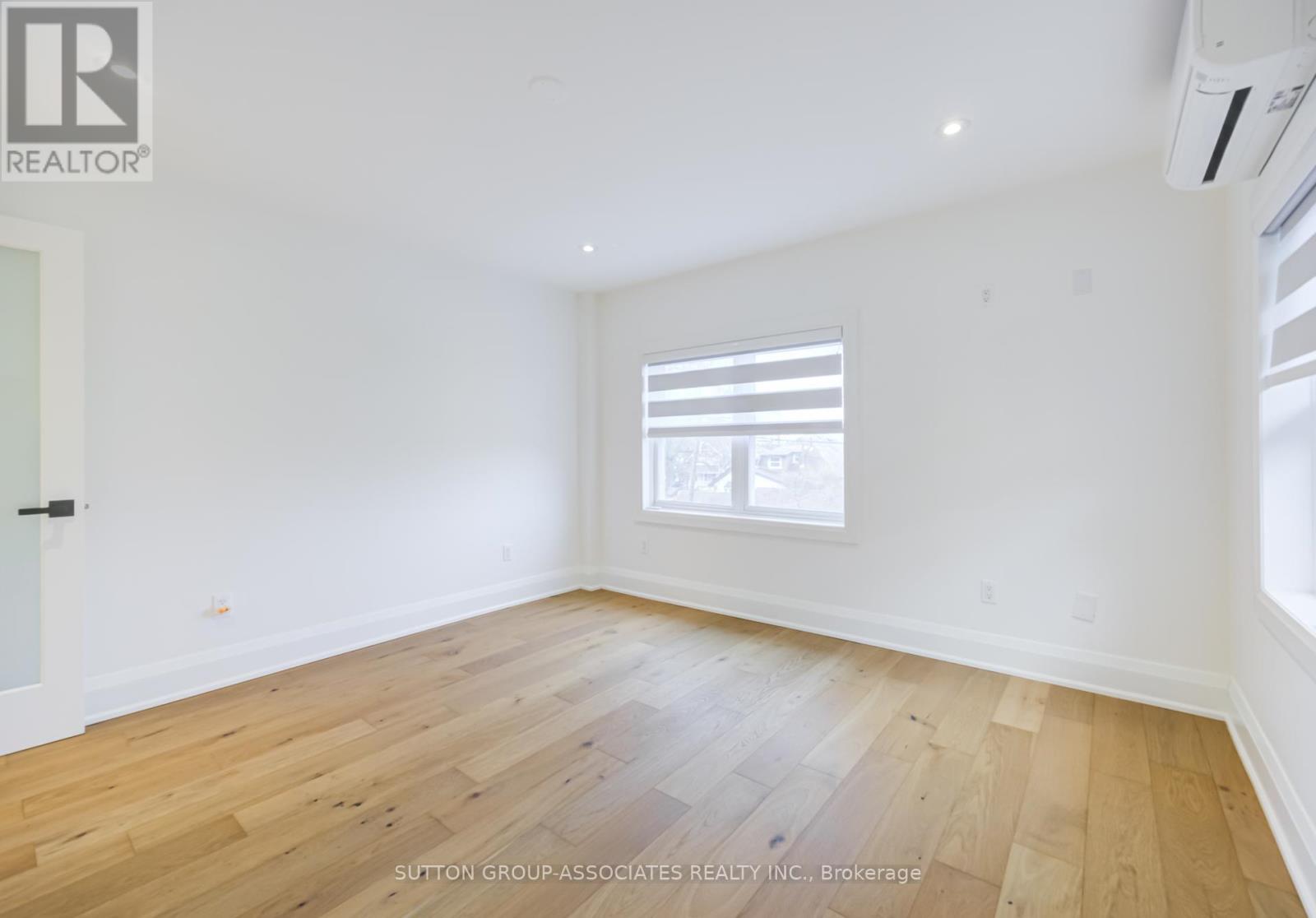 Upper - 422 Rushton Road, Toronto, Ontario  M6C 2Y3 - Photo 38 - C13008184