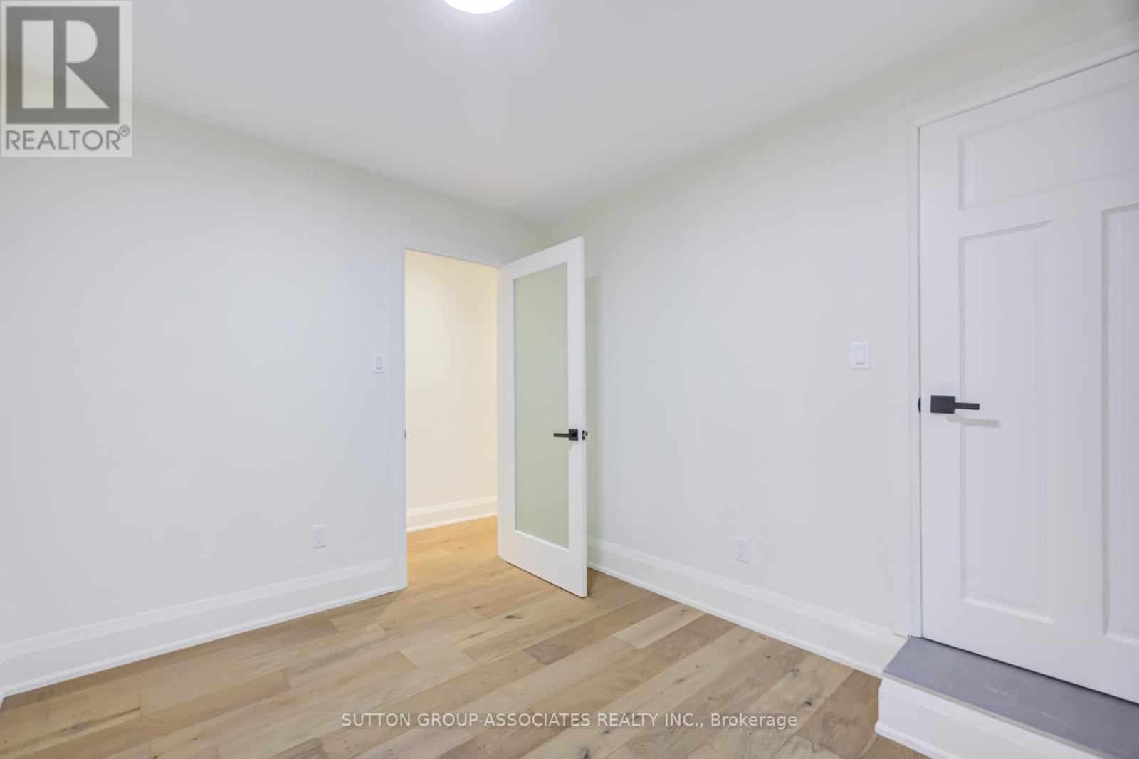 Upper - 422 Rushton Road, Toronto, Ontario  M6C 2Y3 - Photo 40 - C13008184