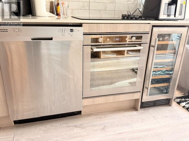 339 - 2020 Bathurst Street, Toronto, Ontario  M5P 0A6 - Photo 3 - C13008200