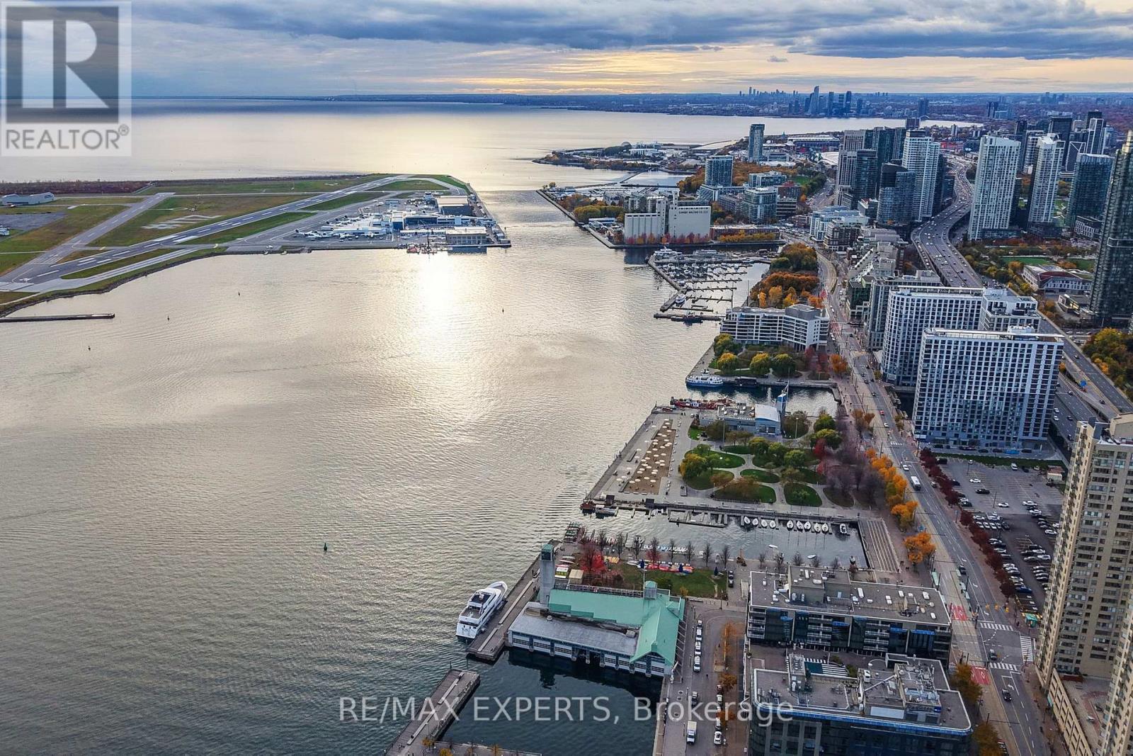 2905 - 8 York Street, Toronto, Ontario  M5J 2Y2 - Photo 40 - C13008216