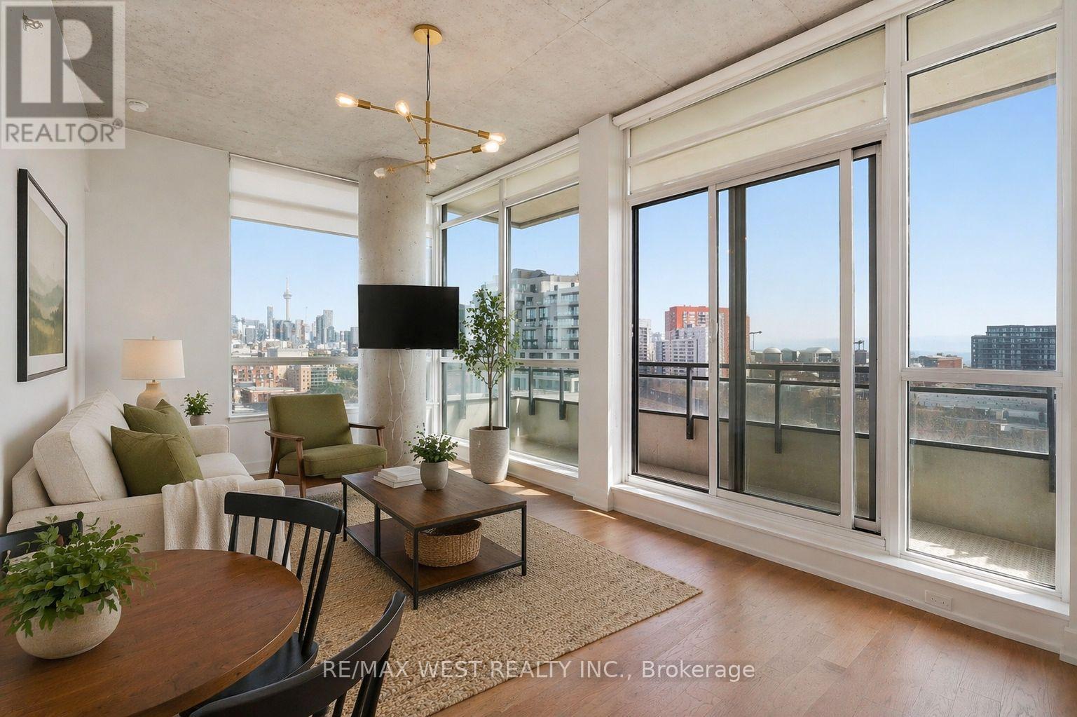 1105 - 20 MINOWAN MIIKAN LANE, Toronto, Ontario