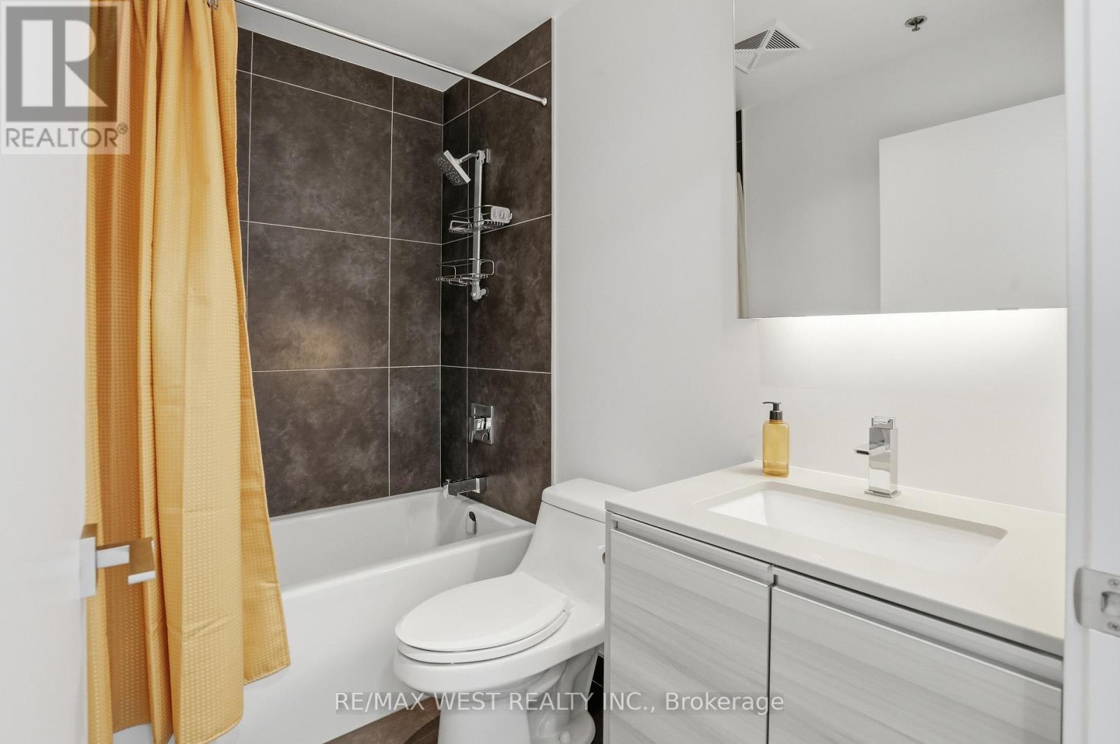 1105 - 20 Minowan Miikan Lane, Toronto, Ontario  M6J 0E5 - Photo 10 - C13008260