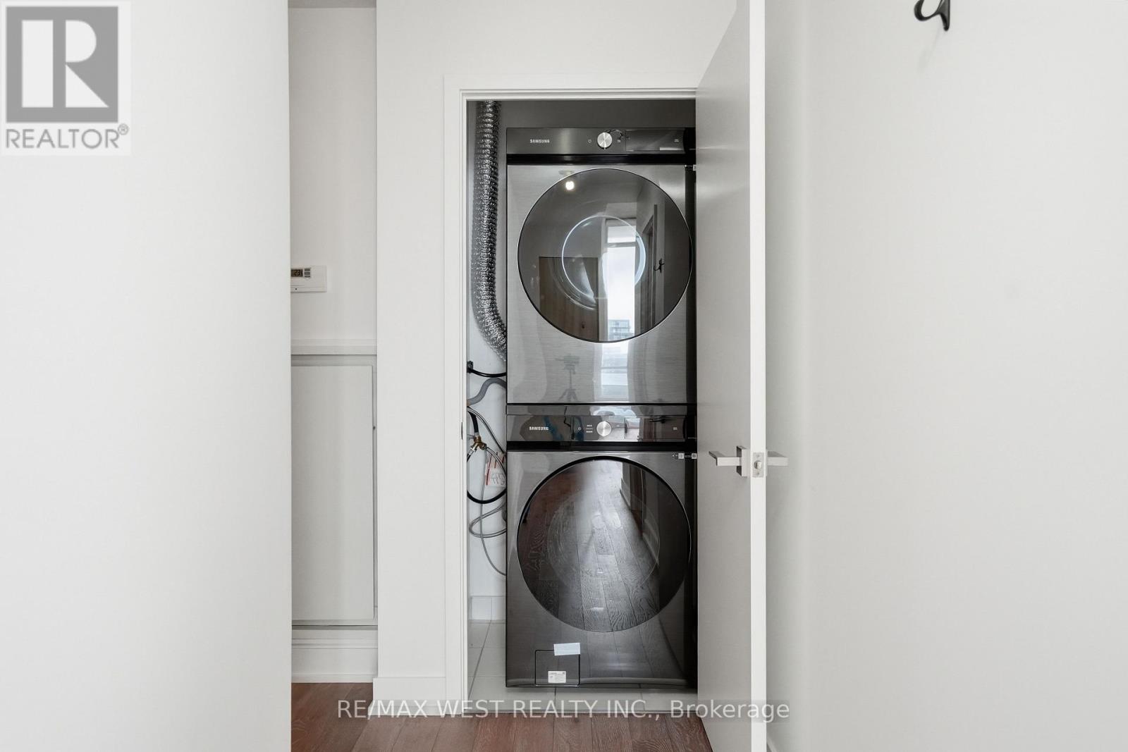 1105 - 20 Minowan Miikan Lane, Toronto, Ontario  M6J 0E5 - Photo 13 - C13008260