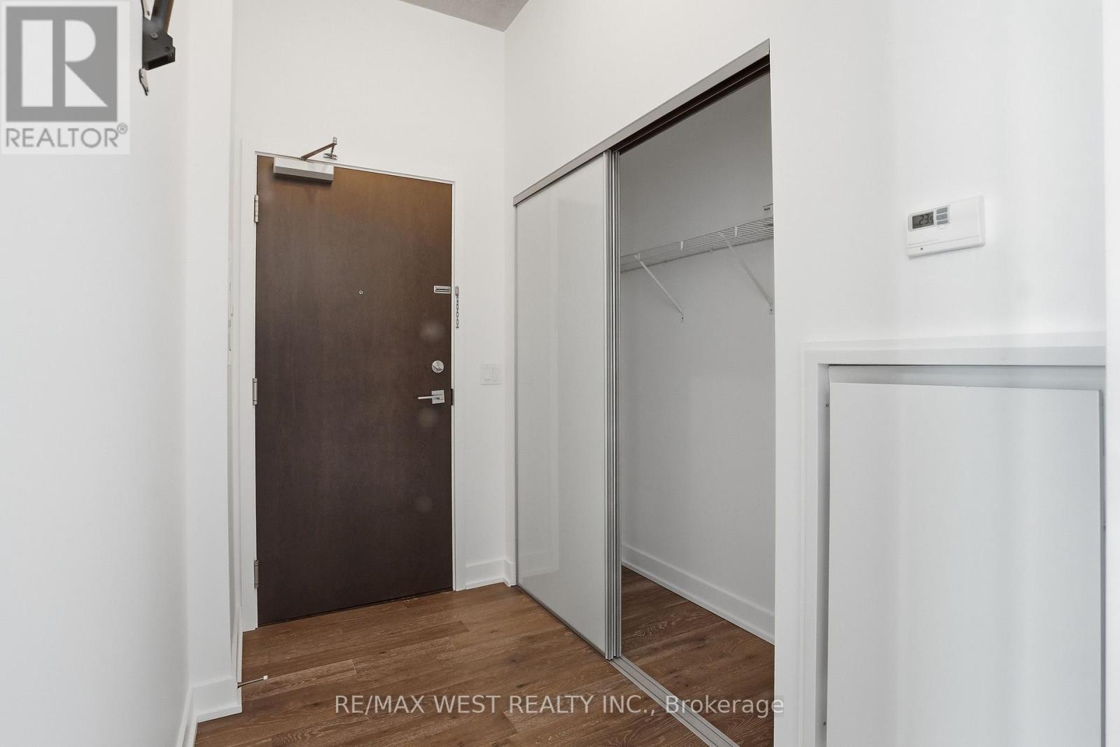 1105 - 20 Minowan Miikan Lane, Toronto, Ontario  M6J 0E5 - Photo 14 - C13008260