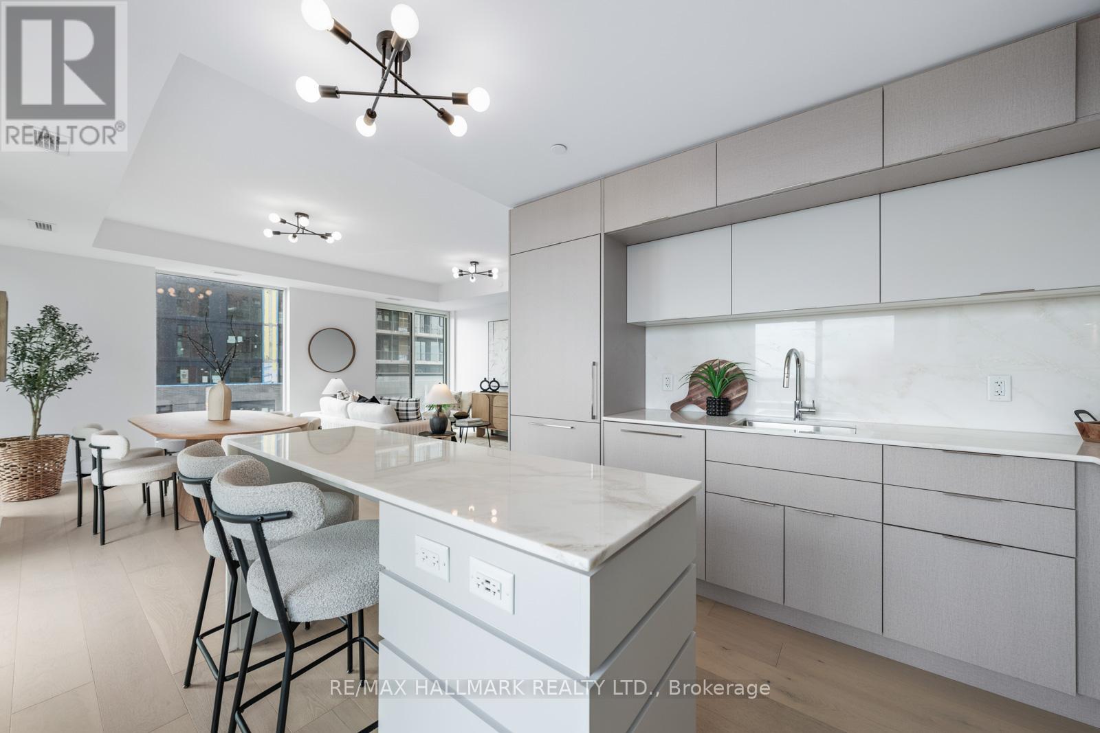 907 - 185 Alberta Avenue, Toronto, Ontario  M6C 0A5 - Photo 13 - C13008270