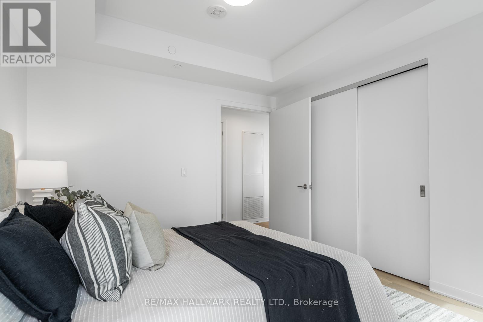 907 - 185 Alberta Avenue, Toronto, Ontario  M6C 0A5 - Photo 24 - C13008270