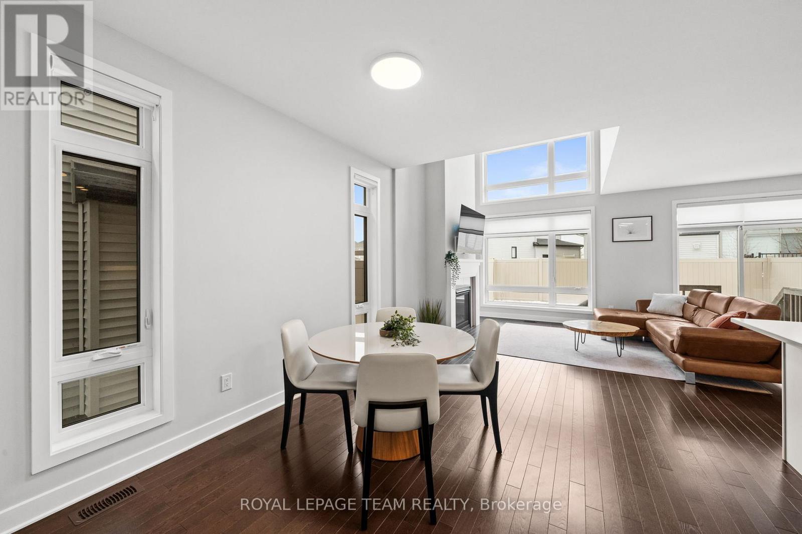 539 Honeylocust Avenue, Ottawa, Ontario  K2V 0L8 - Photo 16 - X13008094